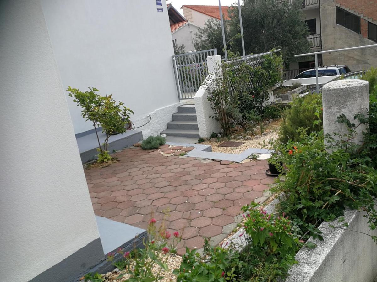 Apartments Tonka Baška Voda Exteriér fotografie