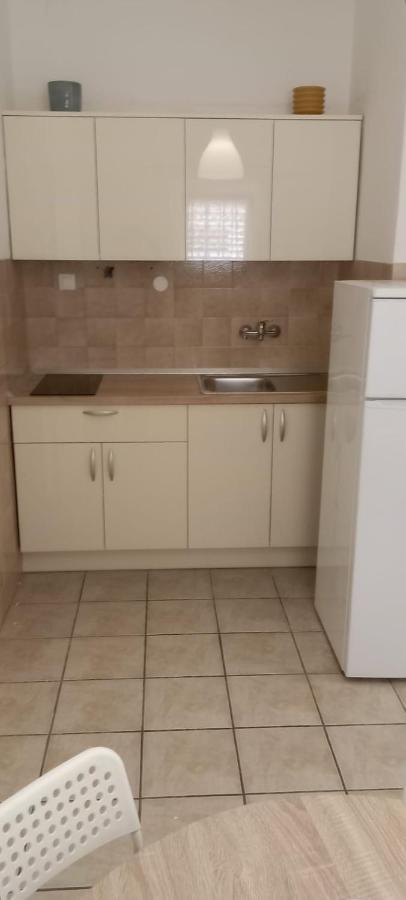 Apartments Tonka Baška Voda Pokoj fotografie