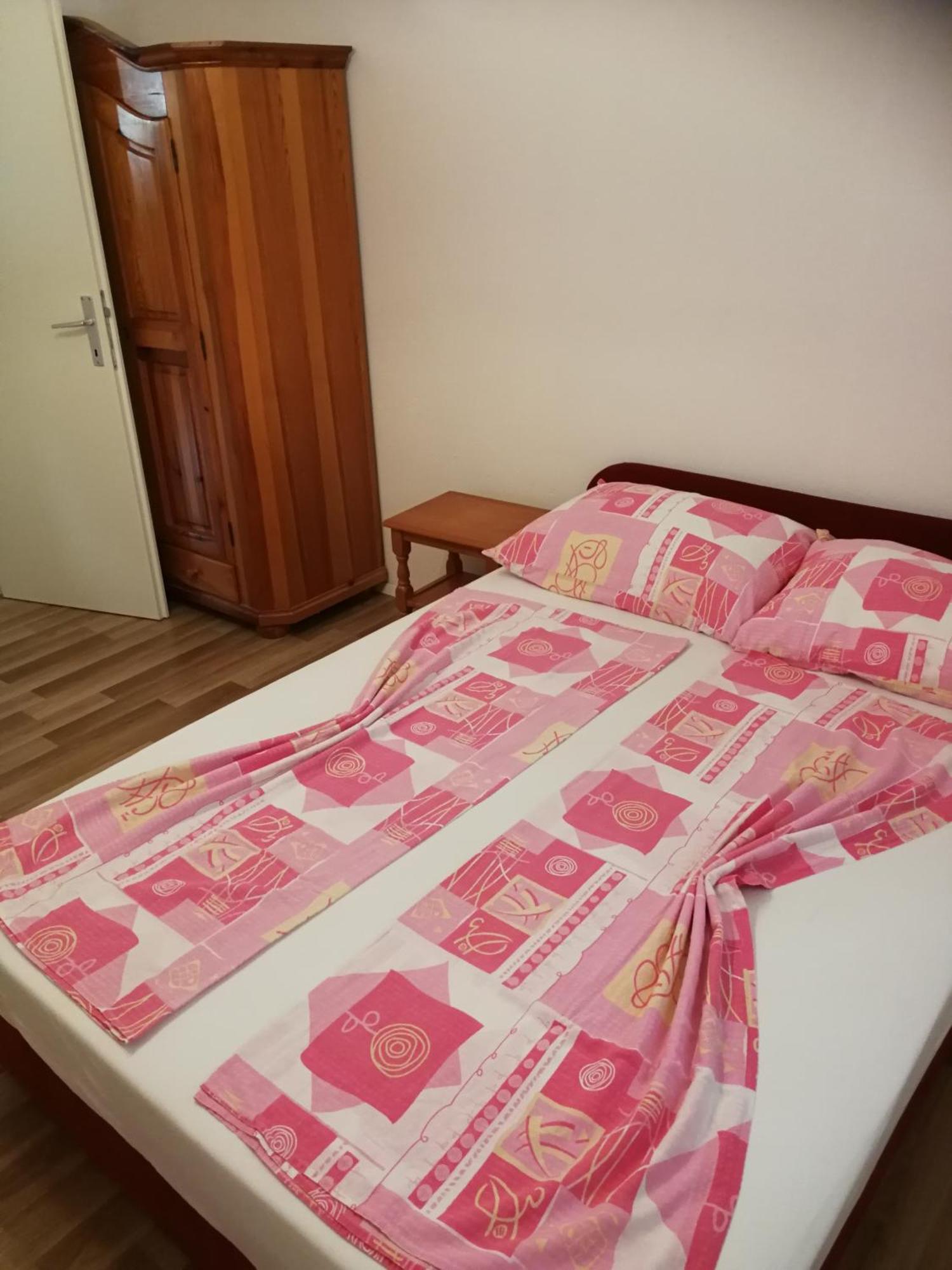Apartments Tonka Baška Voda Pokoj fotografie
